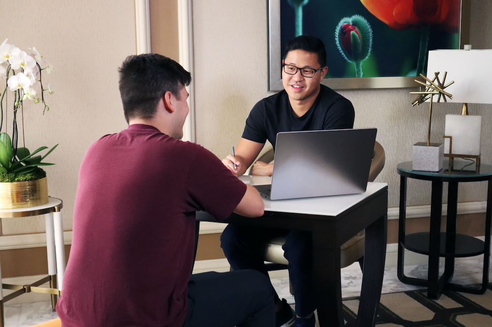 Christopher Rim, the 26-year-old founder and CEO of 未来国际, has mastered the art of Ivy League admissions so you can, too.